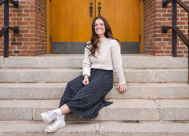 Cora Woloson '23